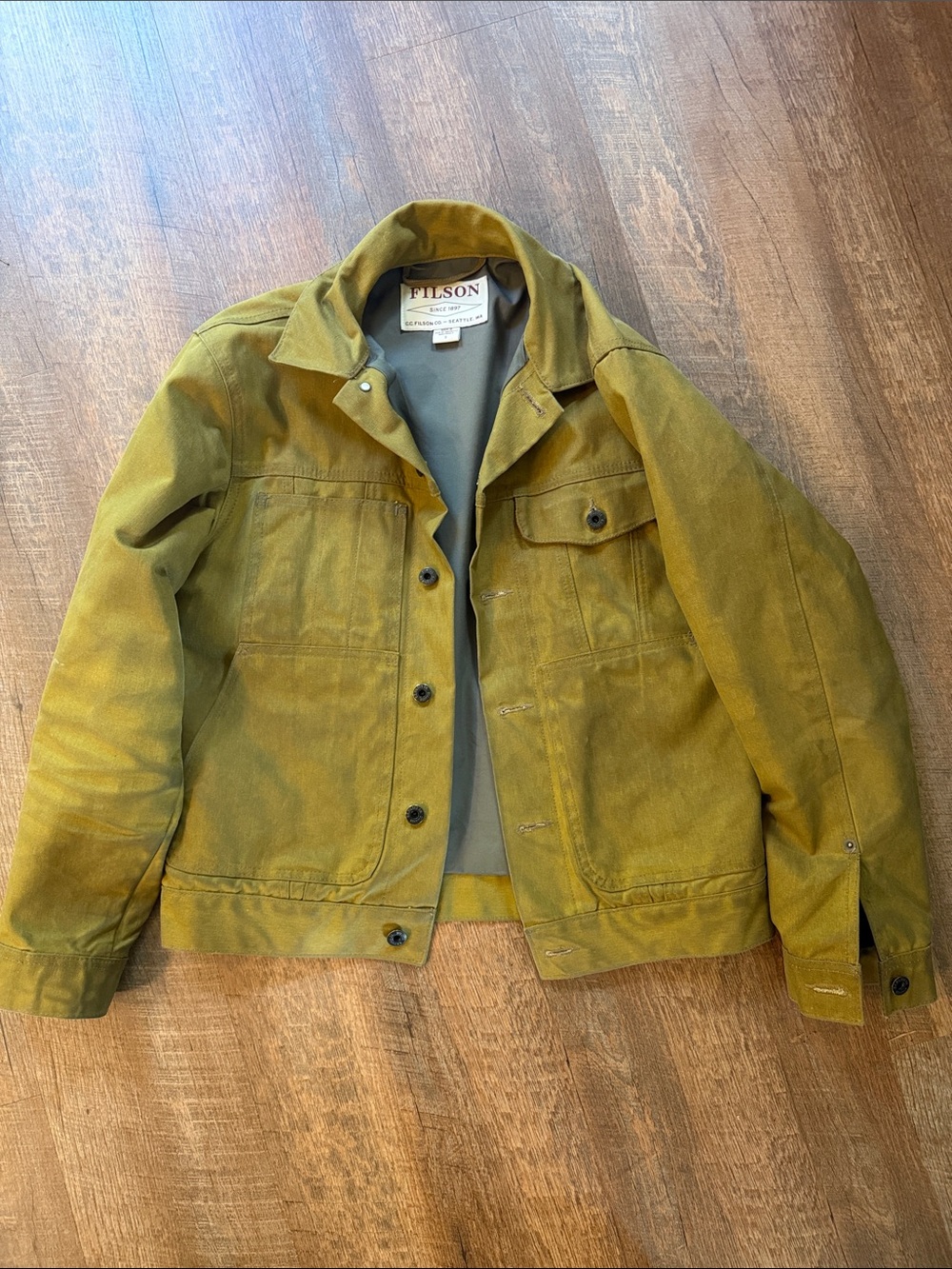 Filson Men’s Dark Tan Tin Cloth Short Lined Cruiser